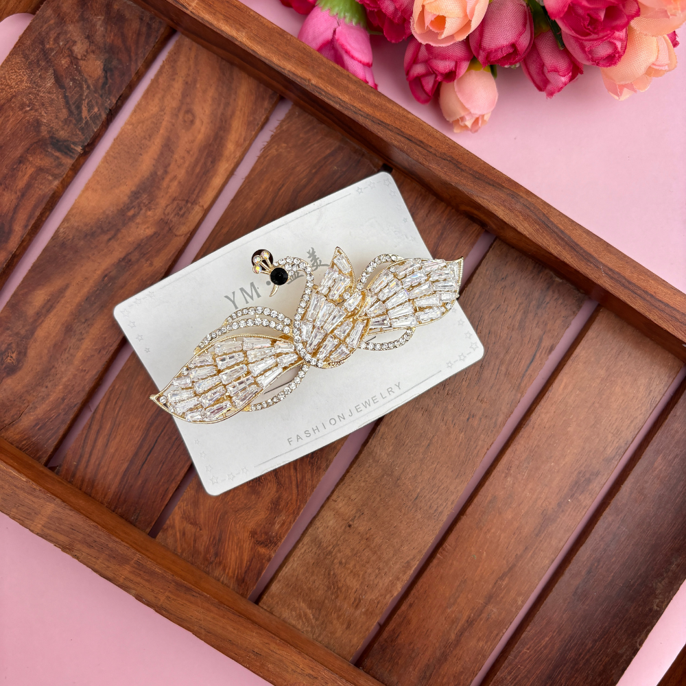 Premium Peacock Center Clip