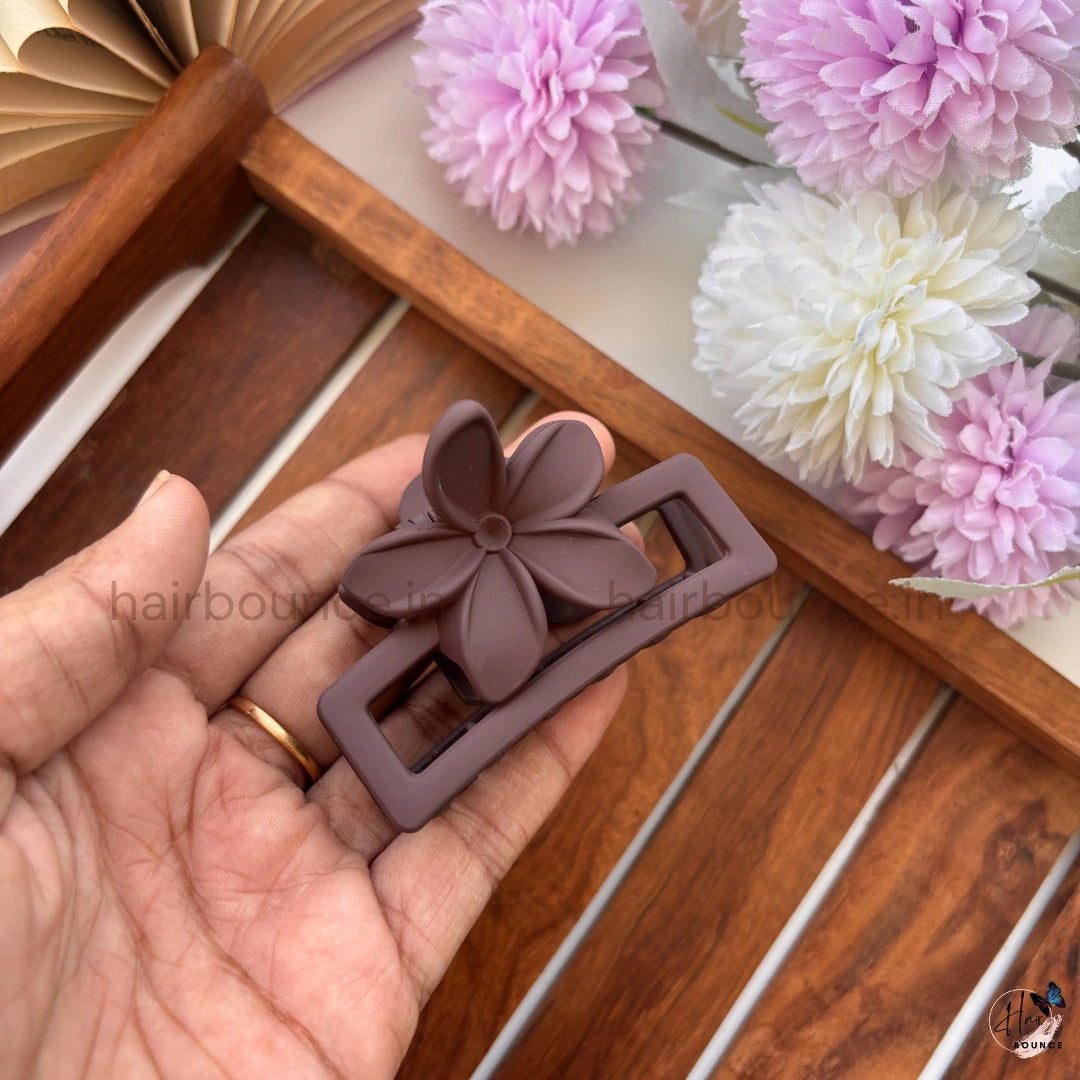 Plumeria Bloom Hair Claw for Women – Medium