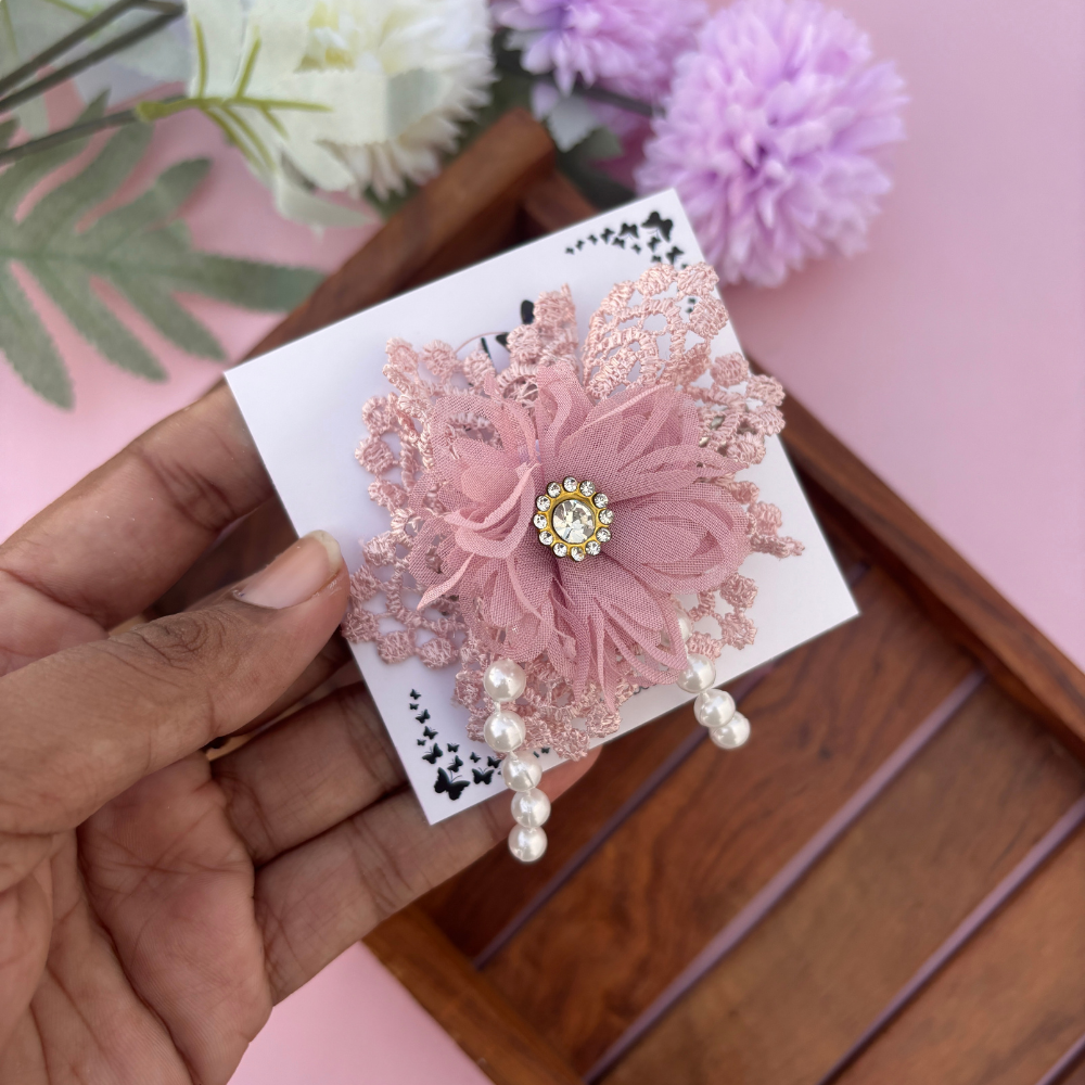 Lily Grace Alligator Clip