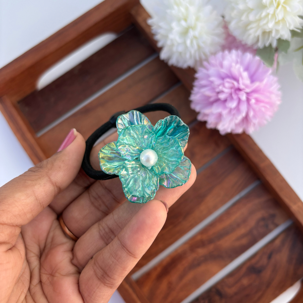 Ocean Pearl Hair Tie