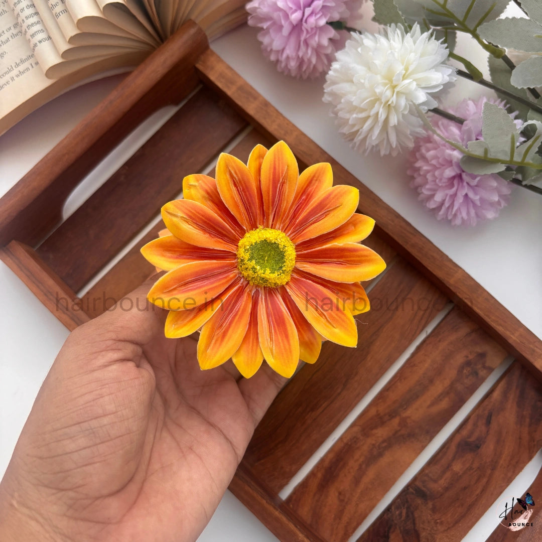 Pastel Daisy Bloom Hair Claw - Large