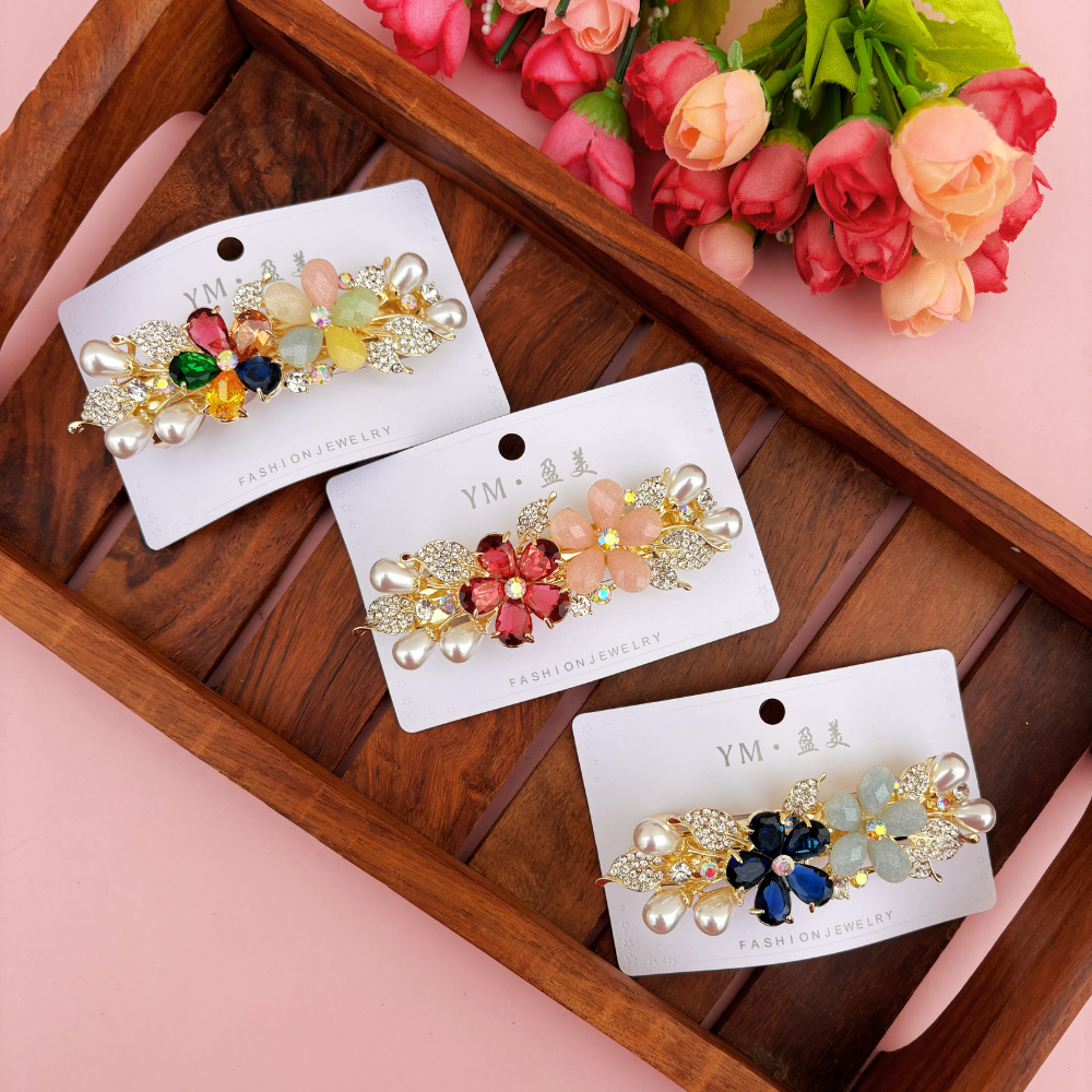 Premium Double Flower Pearl Center Clip