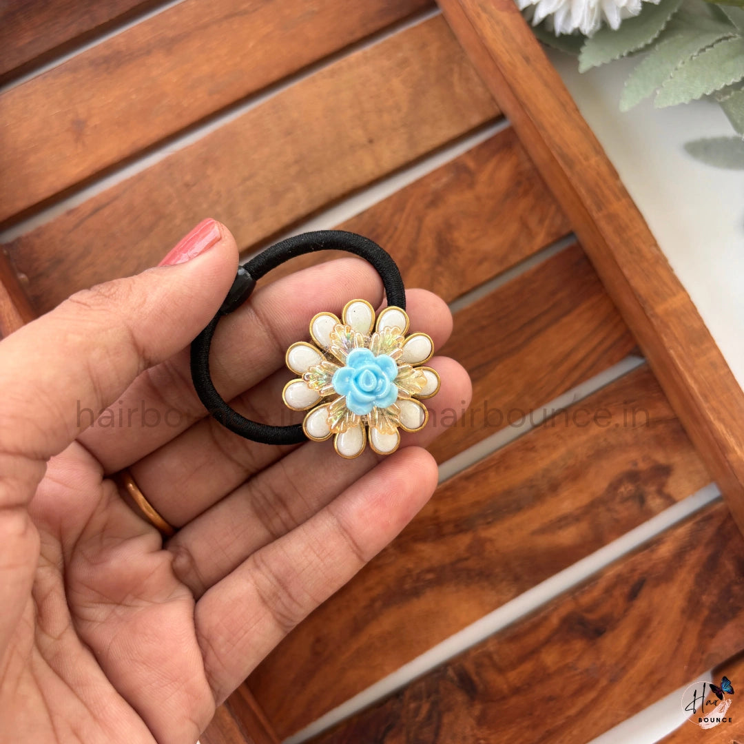 Pearl Sky Bloom Hair Tie