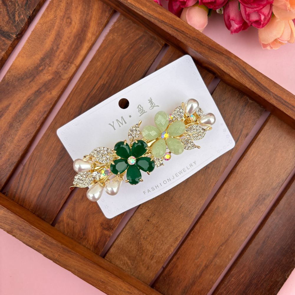 Premium Double Flower Pearl Center Clip