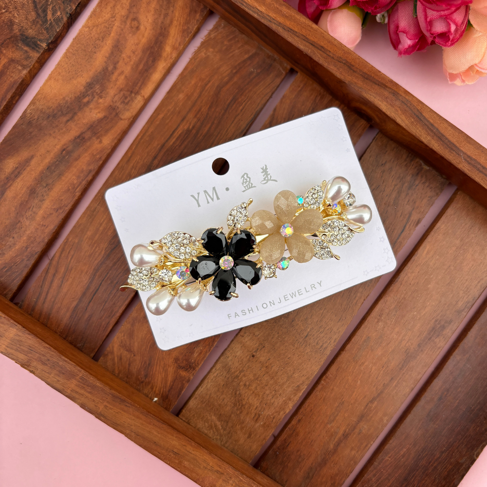 Premium Double Flower Pearl Center Clip