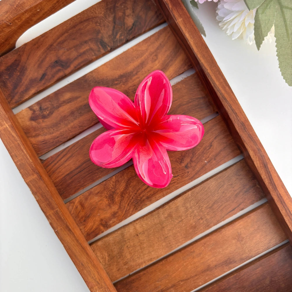 Glossy Plumeria Hair Claw - Large