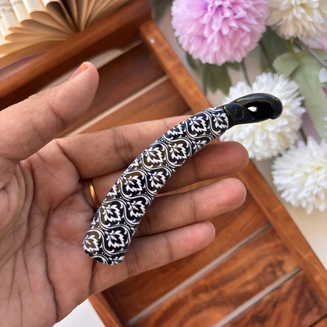 Black White Printed Banana Clip - Large