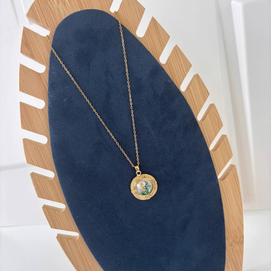 Floral Charm Medallion