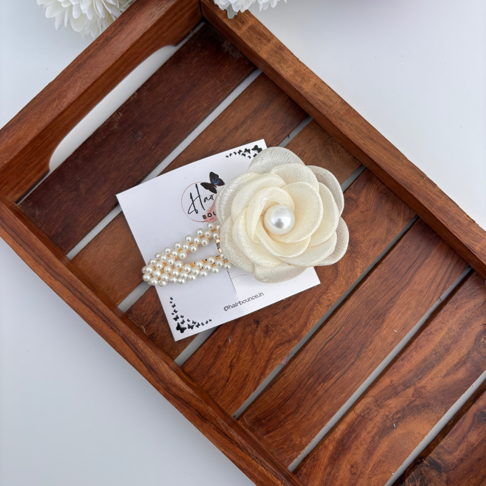 Pearl Bloom Rose Tic Tac Clip