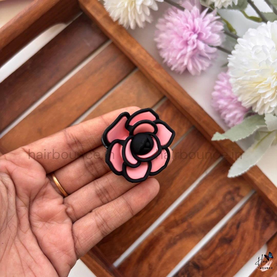 Matte Rose Flower Outline Hair Claw – Small