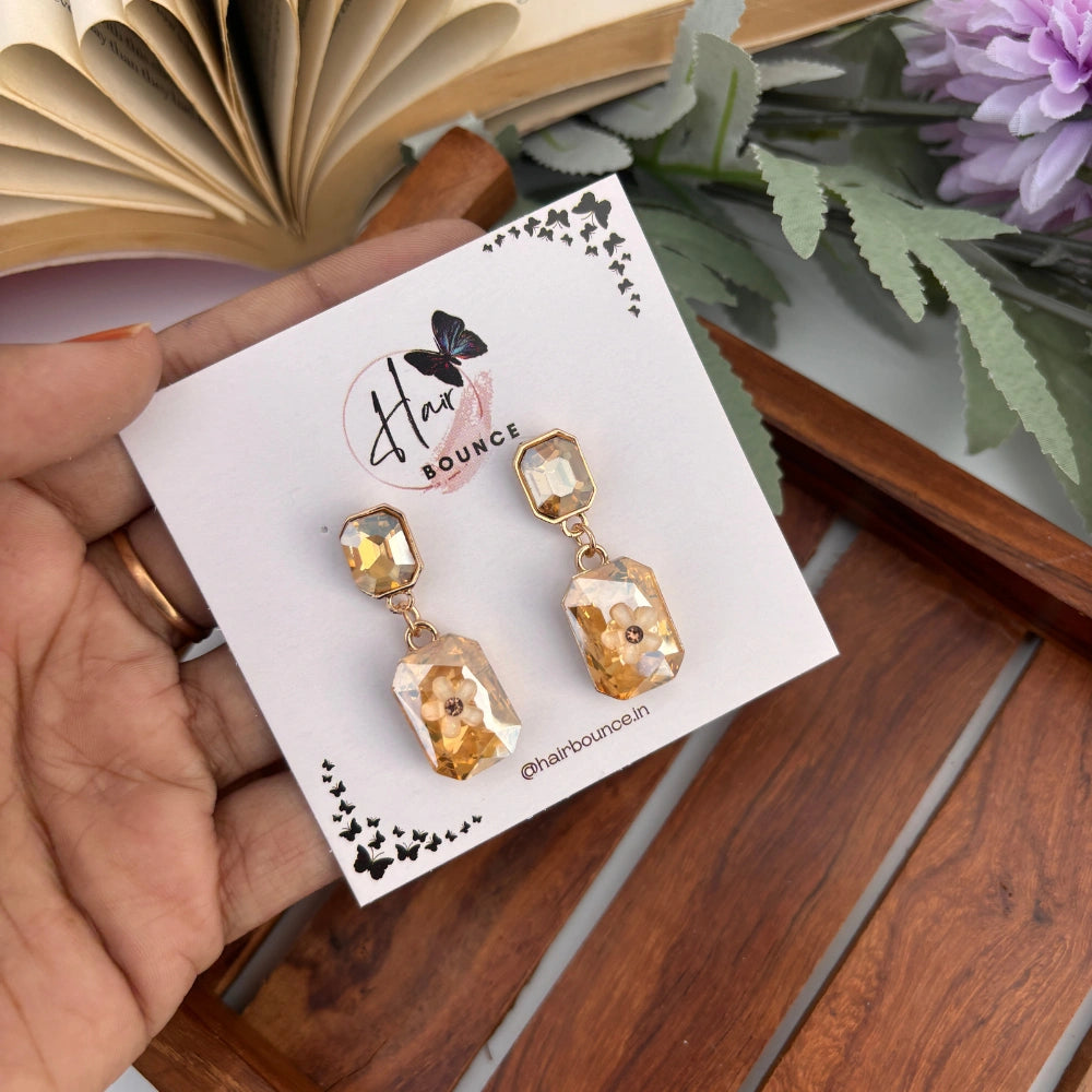 Emerald Luxe Drop Earrings – Gold