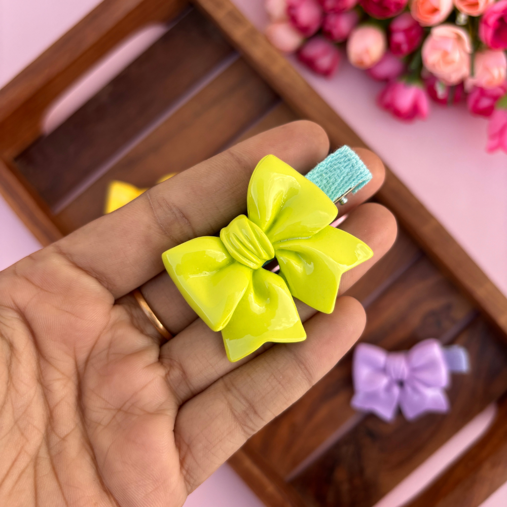 Pigtail Bow Alligator Clip