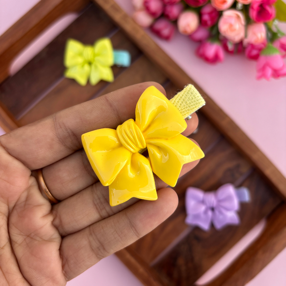 Pigtail Bow Alligator Clip