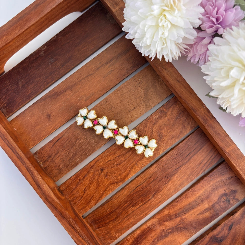 Heart Blossom Center Clip