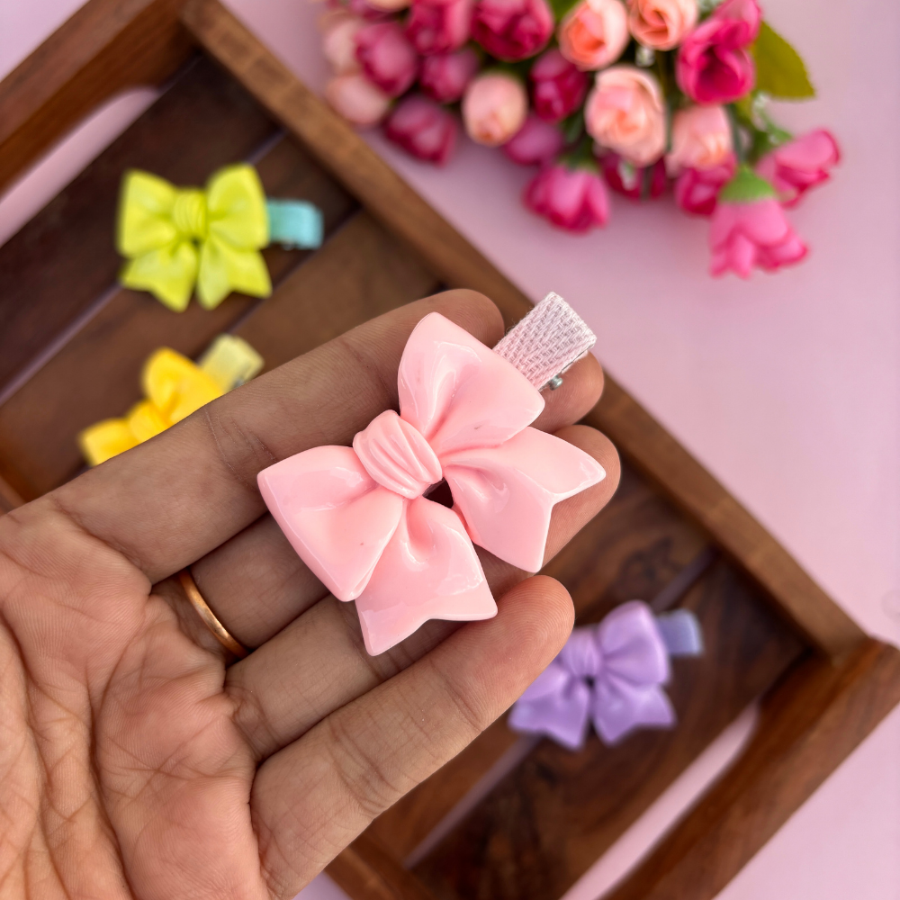 Pigtail Bow Alligator Clip