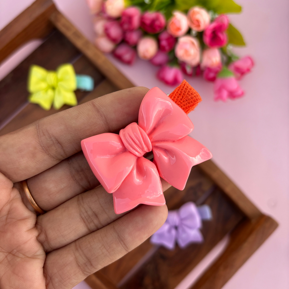 Pigtail Bow Alligator Clip