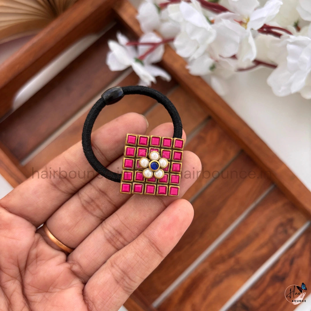 Antique Kundan Pearl Floral Hair Rubber Band