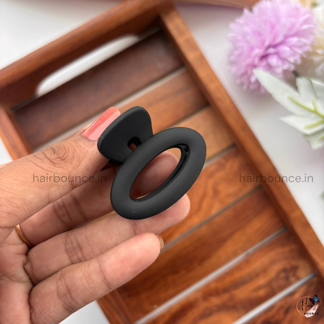 Nude Shade Oval Hair Claw – Small