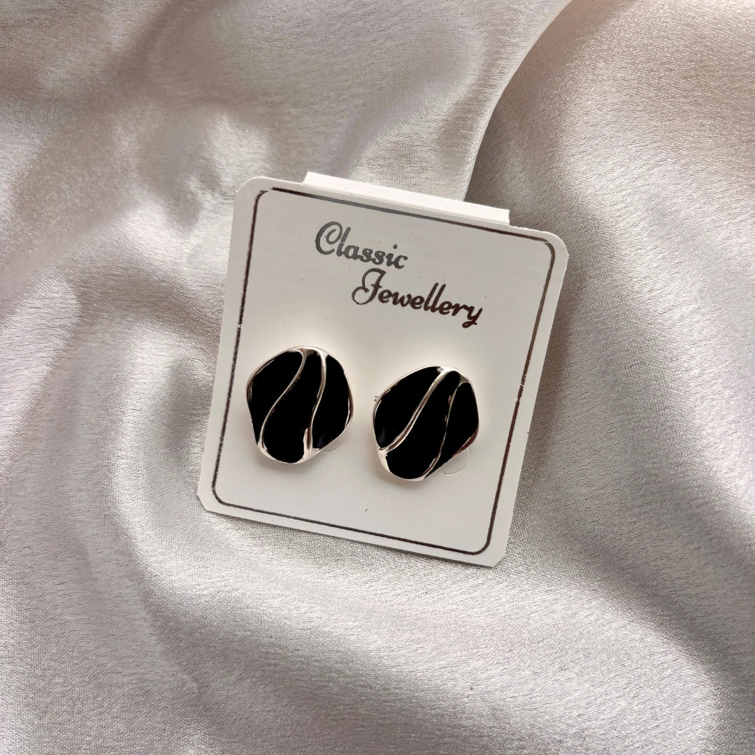 Glossy Wave Stud Earrings