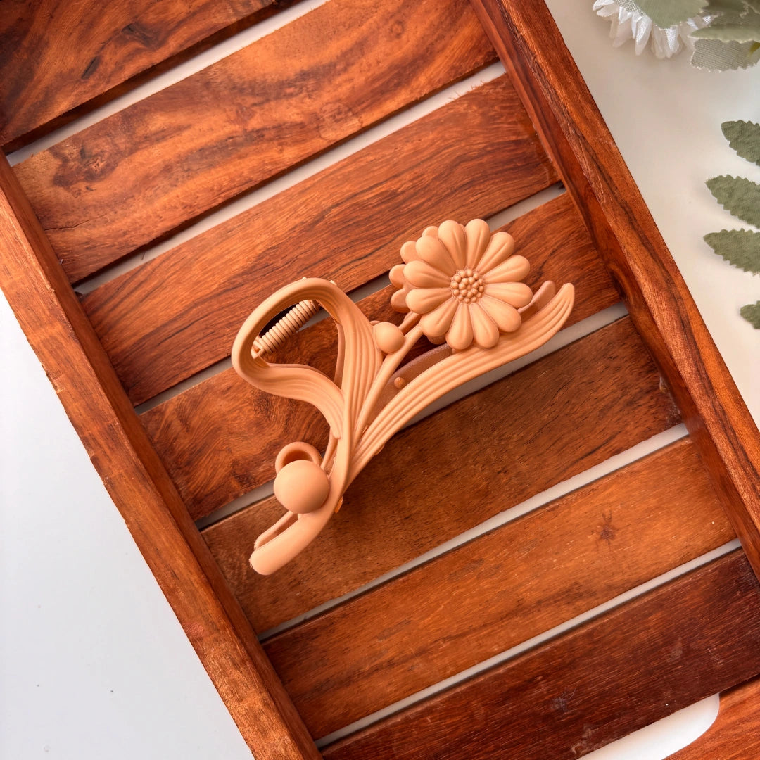 Daisy Flower Hair Claw - Large