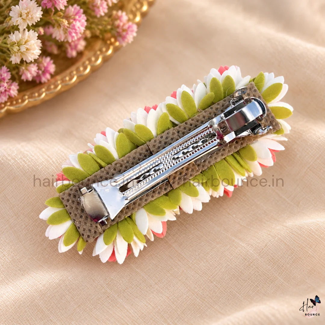 Cherry Mullai Floral Center Hair Clip
