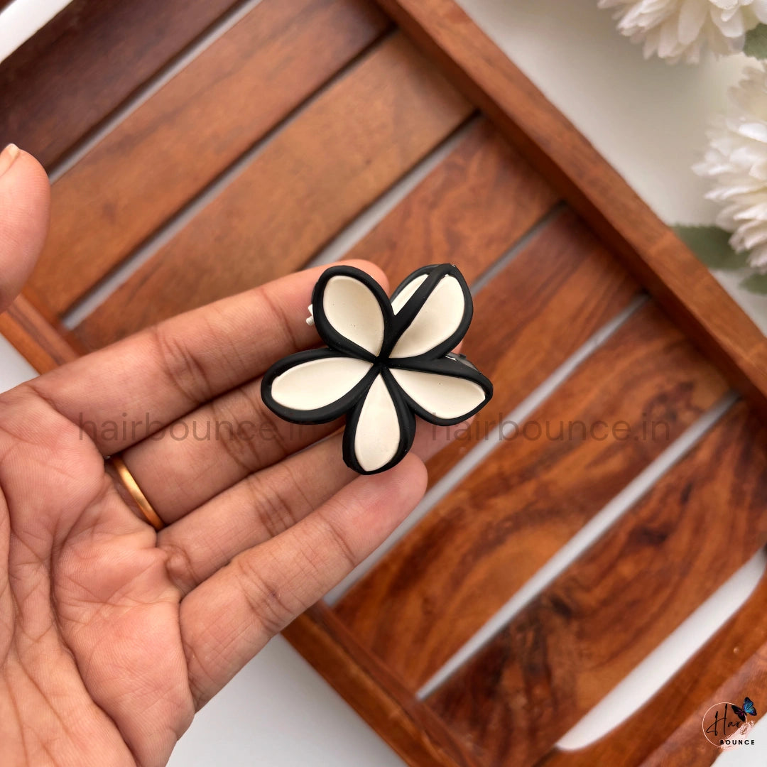 Glossy Lily Flower Hair Claw – Small