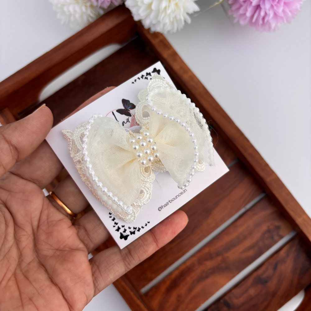Grace Pearl Bow Clip