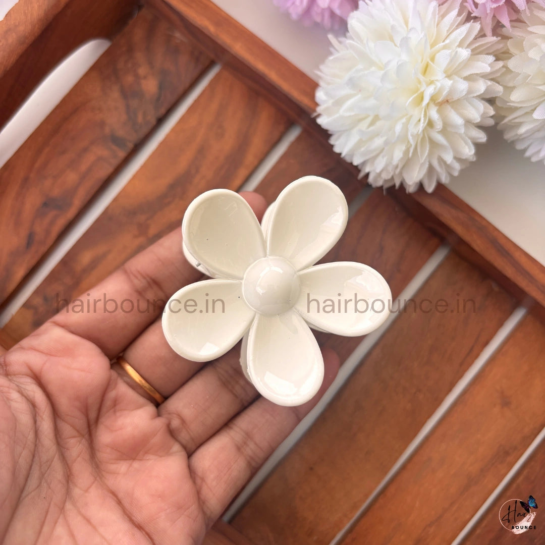 Pastel Daisy Bloom Hair Claw – Medium