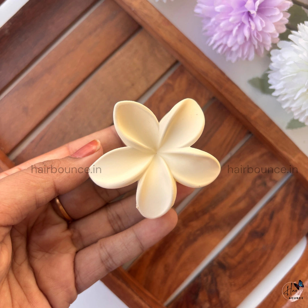 Pastel Bloom Matte Hair Claw – Medium