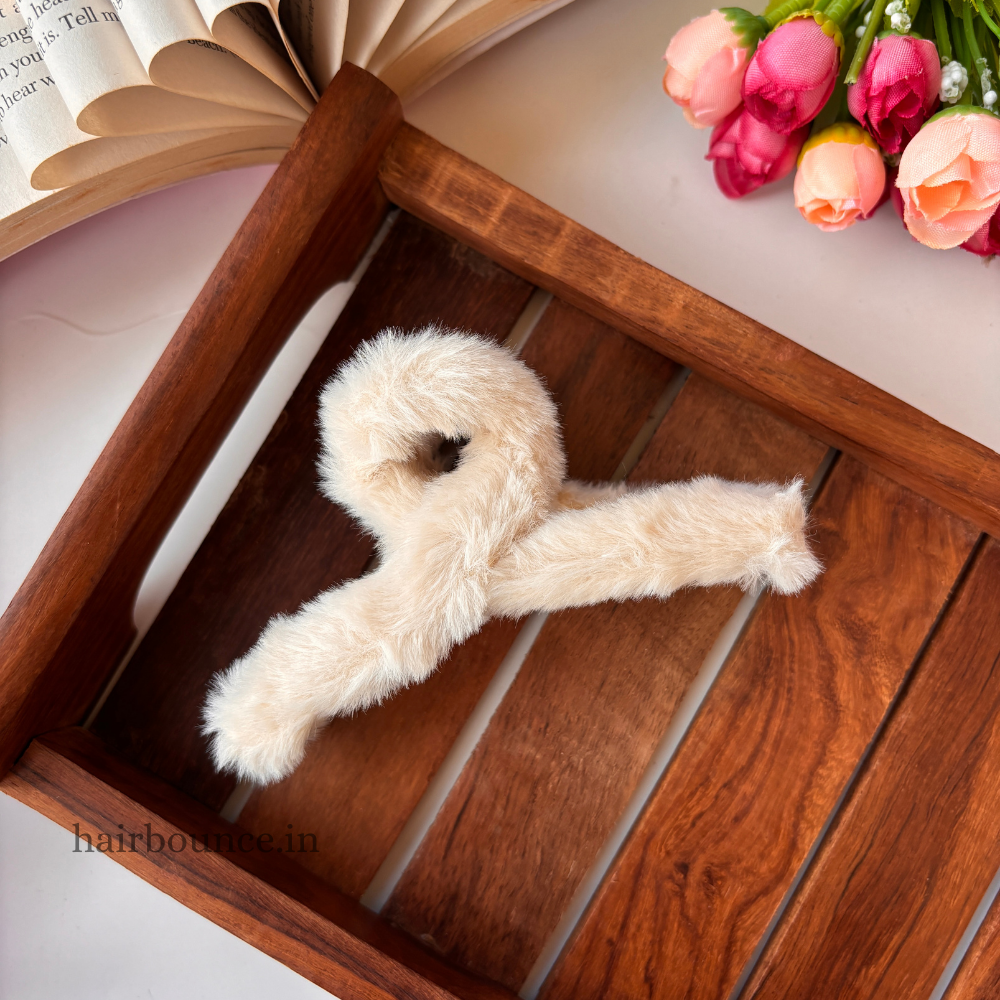 Plush Knot Hair Claw – Large