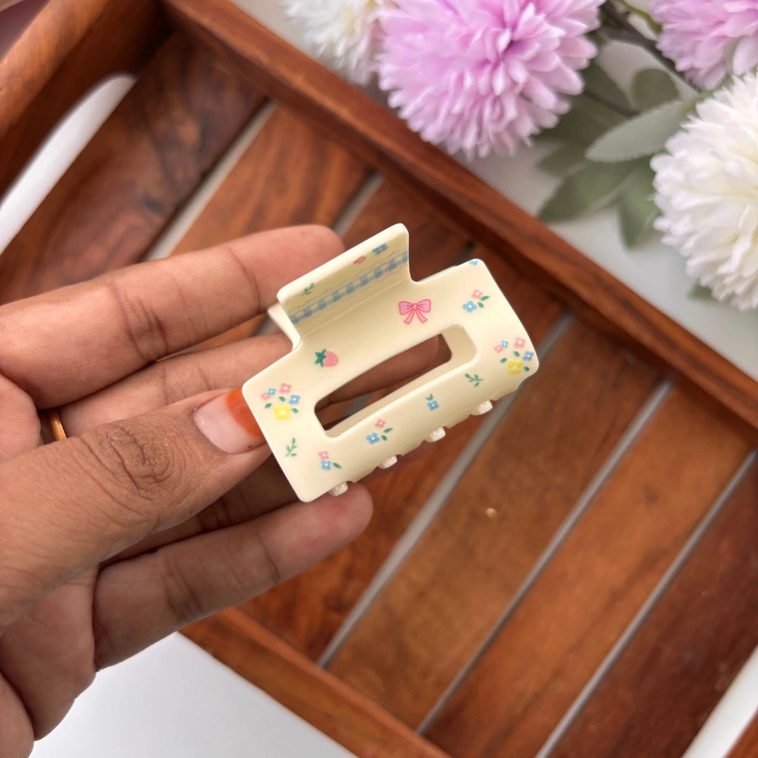 Korean Printed Hair Claw โ Medium