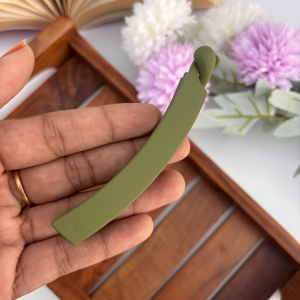 Colourful Square Banana Matte Finish Clip - Medium