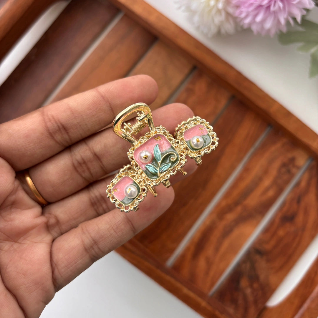 Royal Pastel Pearl Hair Claw – Medium