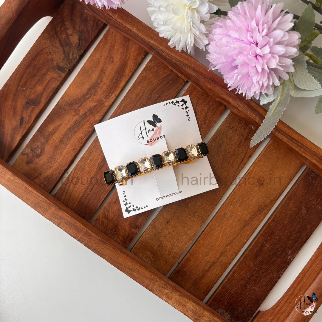 Elite Aura Kundan Center Hair Clip – Black & Crystal White