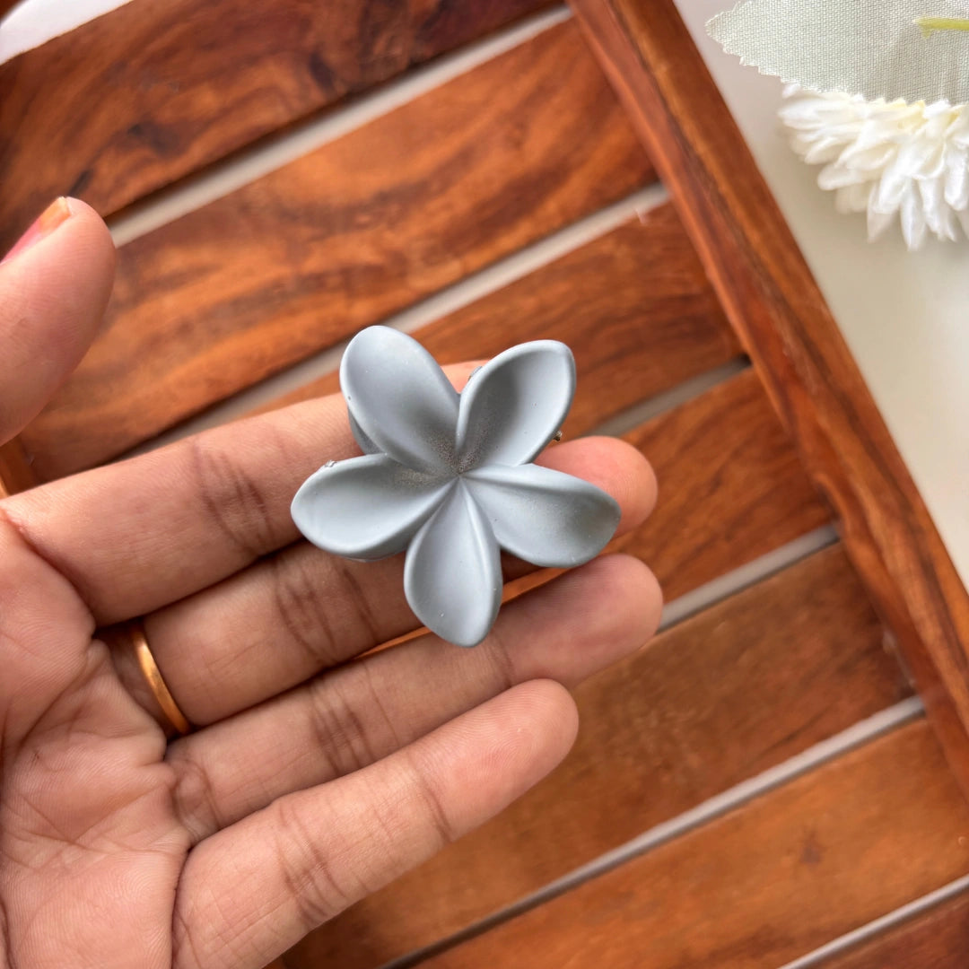 Bright Shades Lilly Flower Hair Claw - Small