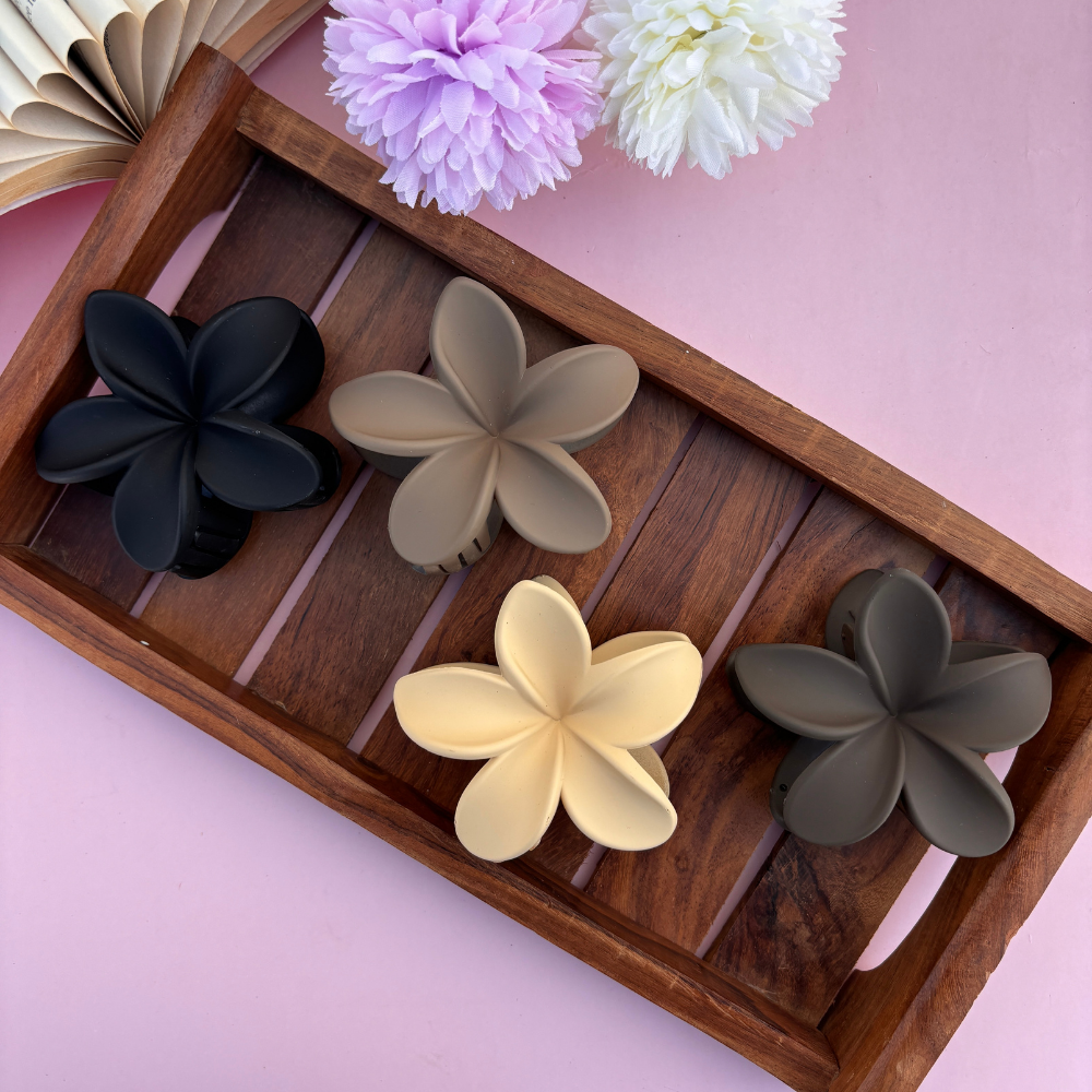 Lilly Matte Finish Hair Claw - Large