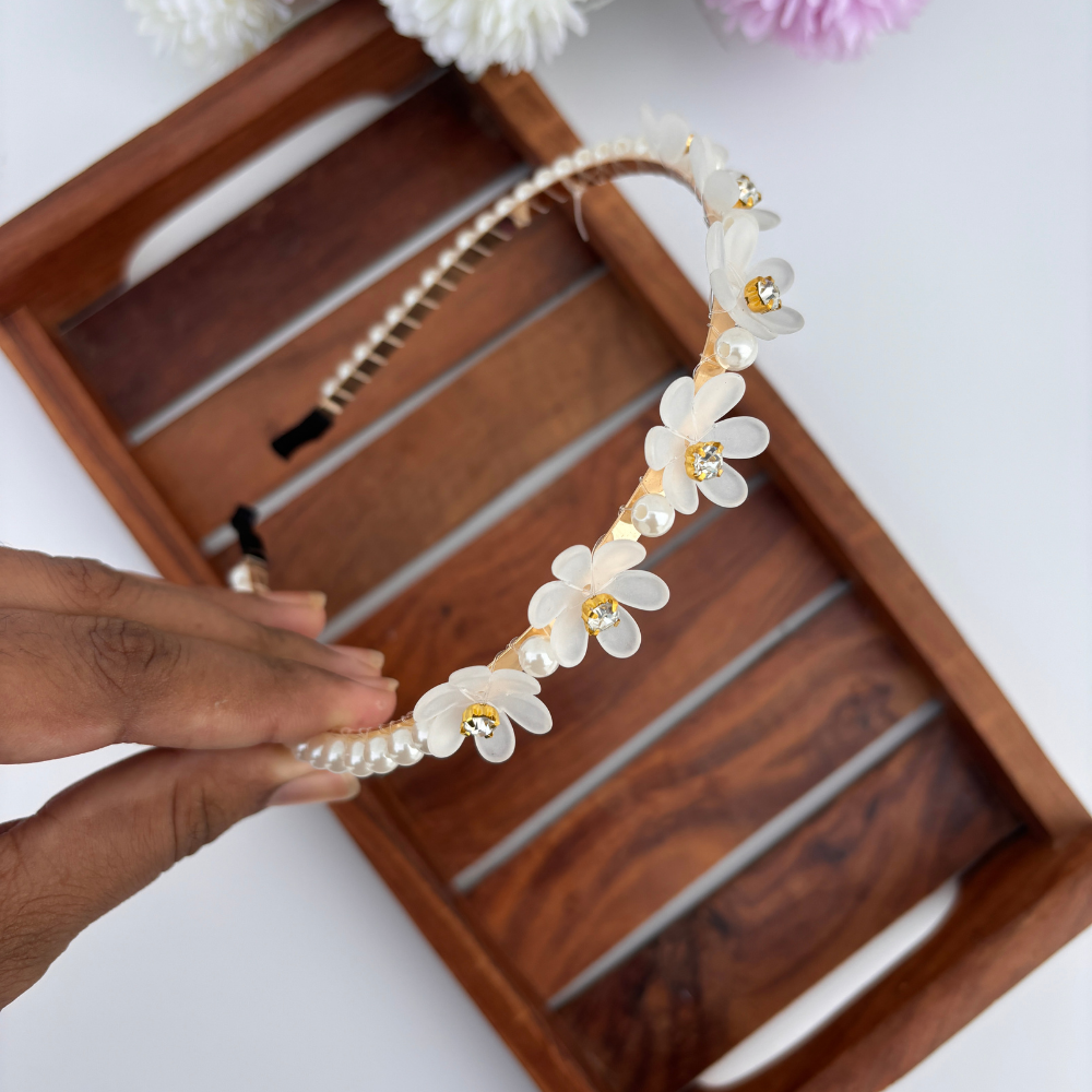 Frosted Daisy Pearl Hairband