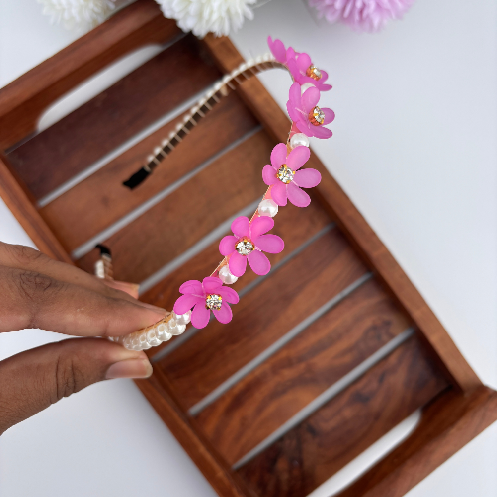Frosted Daisy Pearl Hairband