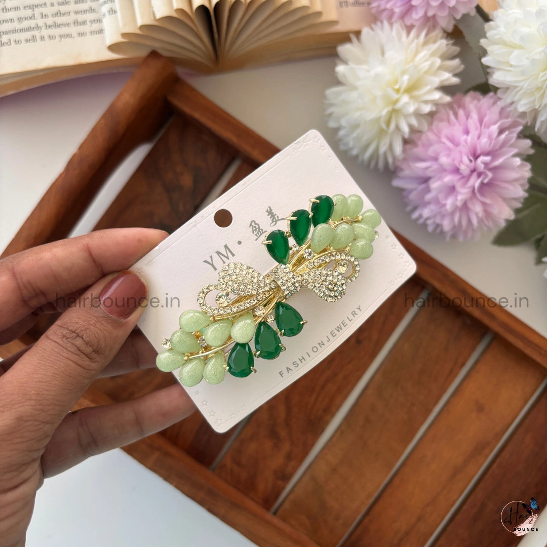 Velvet Pearl Bow Bar Clip