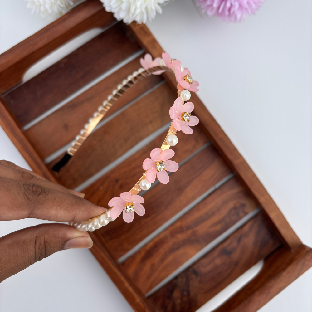 Frosted Daisy Pearl Hairband