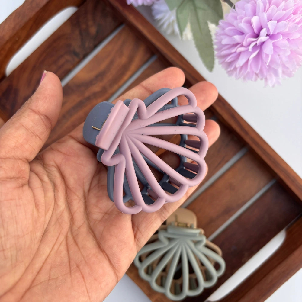 Dual Colour Shell Hair Claw - Medium