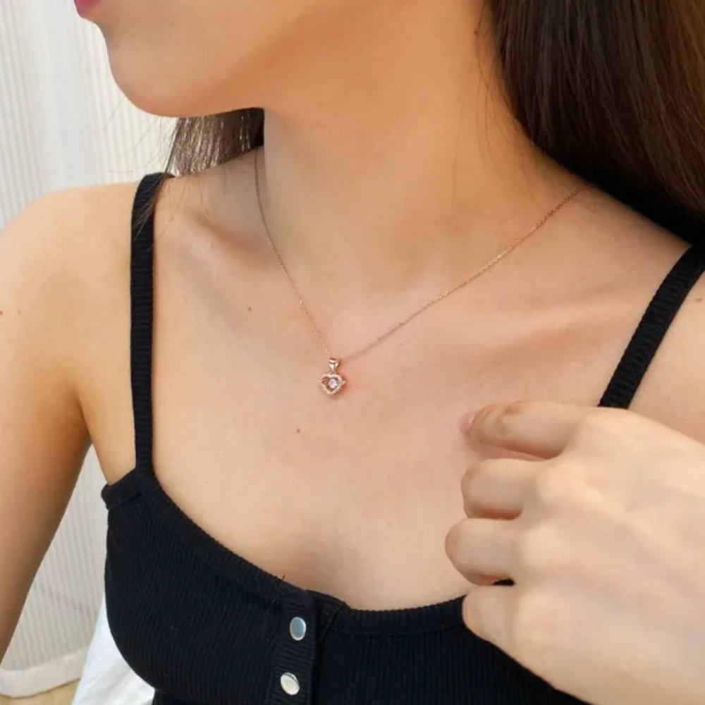 Elegant Gold Heart Pendant Necklace