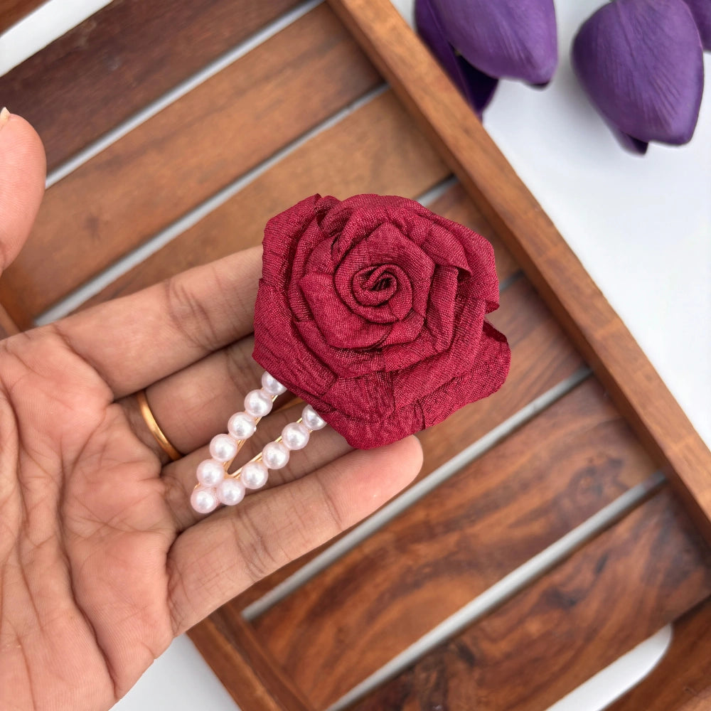 Cute Rose Pearl Alligator Clip