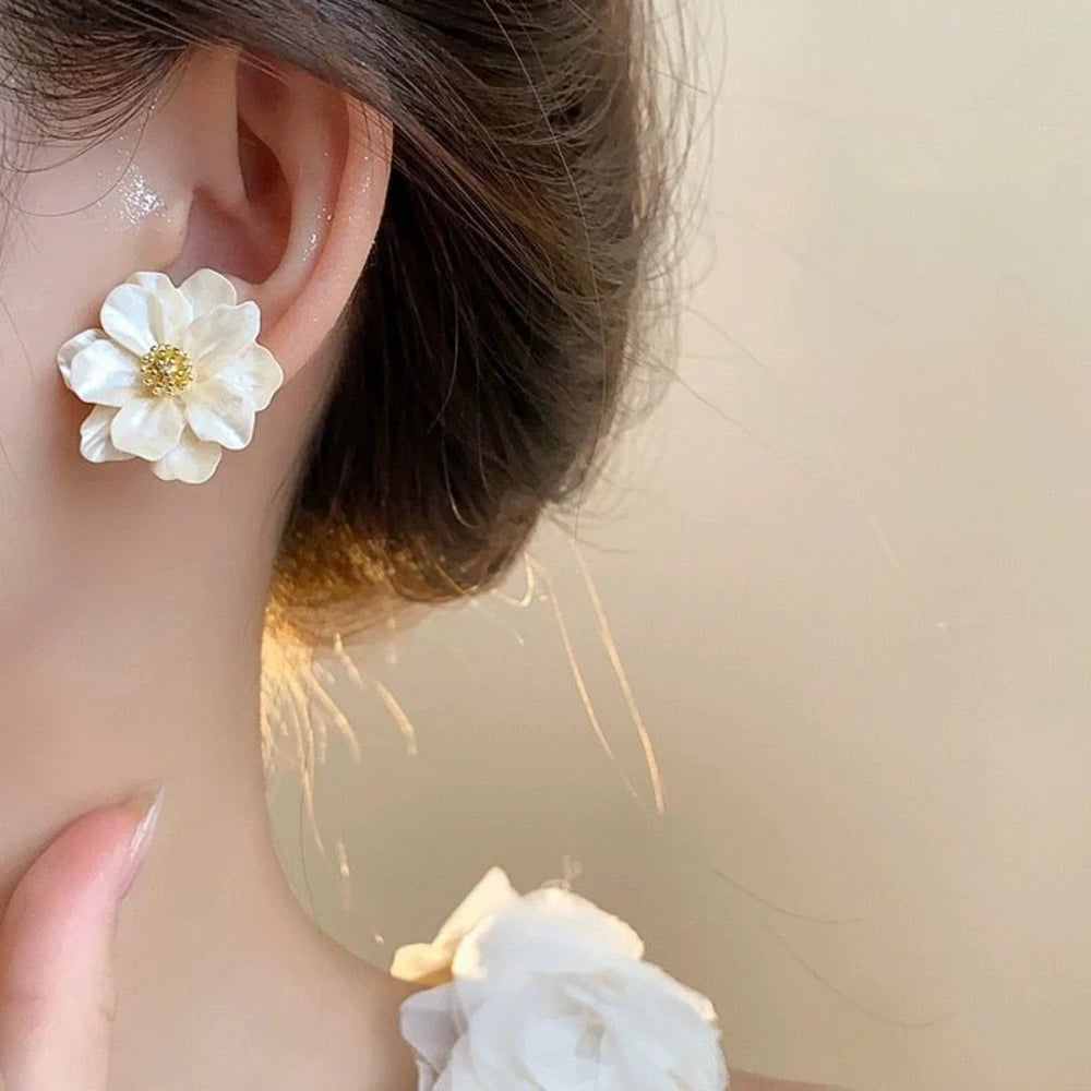 Elegant White Flower Earrings