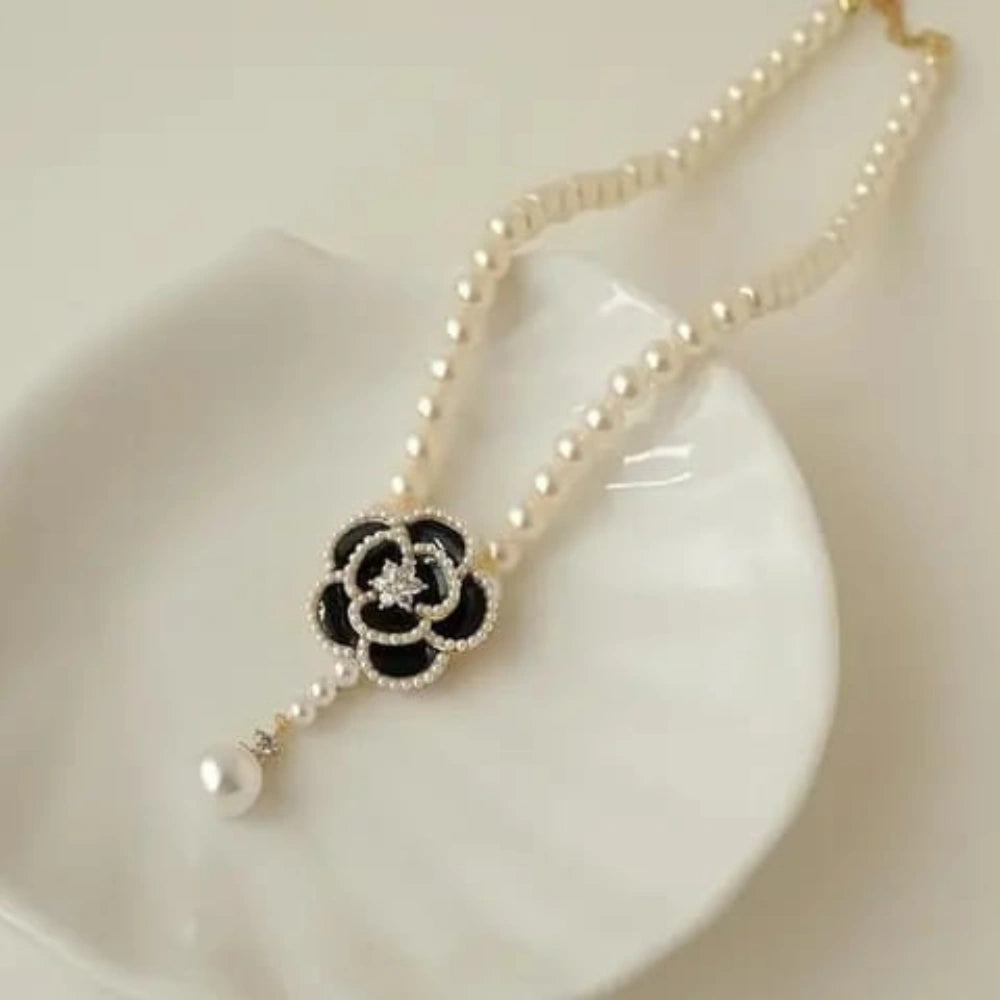 Blossom Pearl Necklace