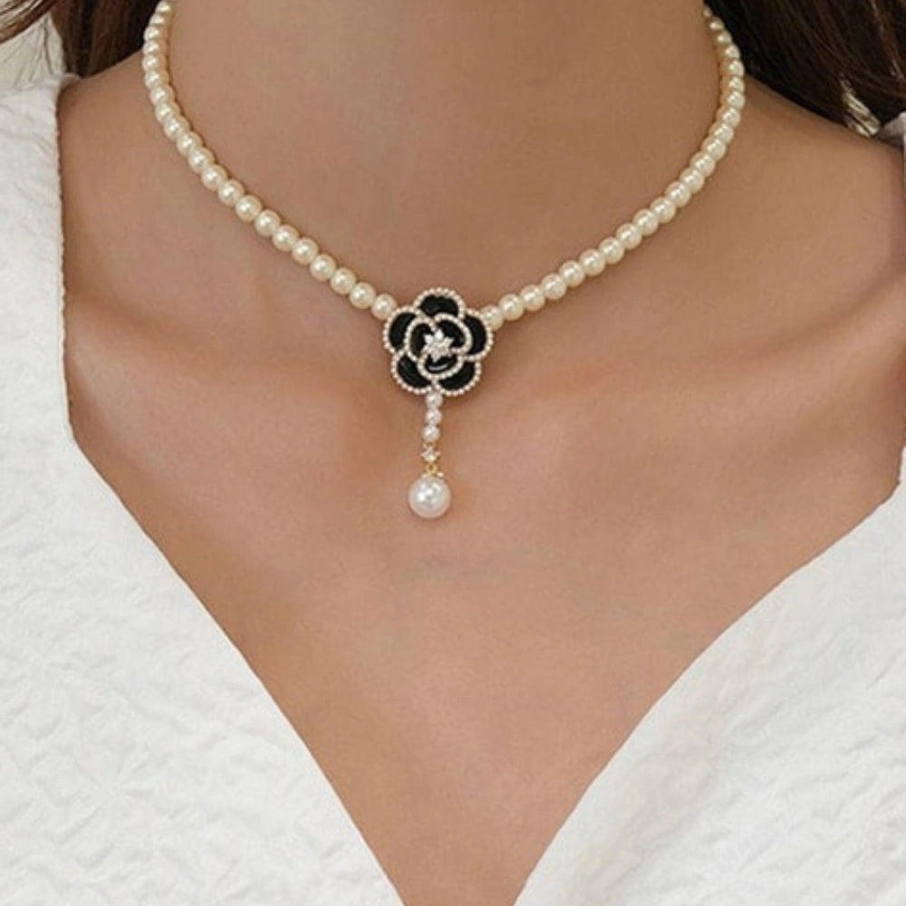 Blossom Pearl Necklace