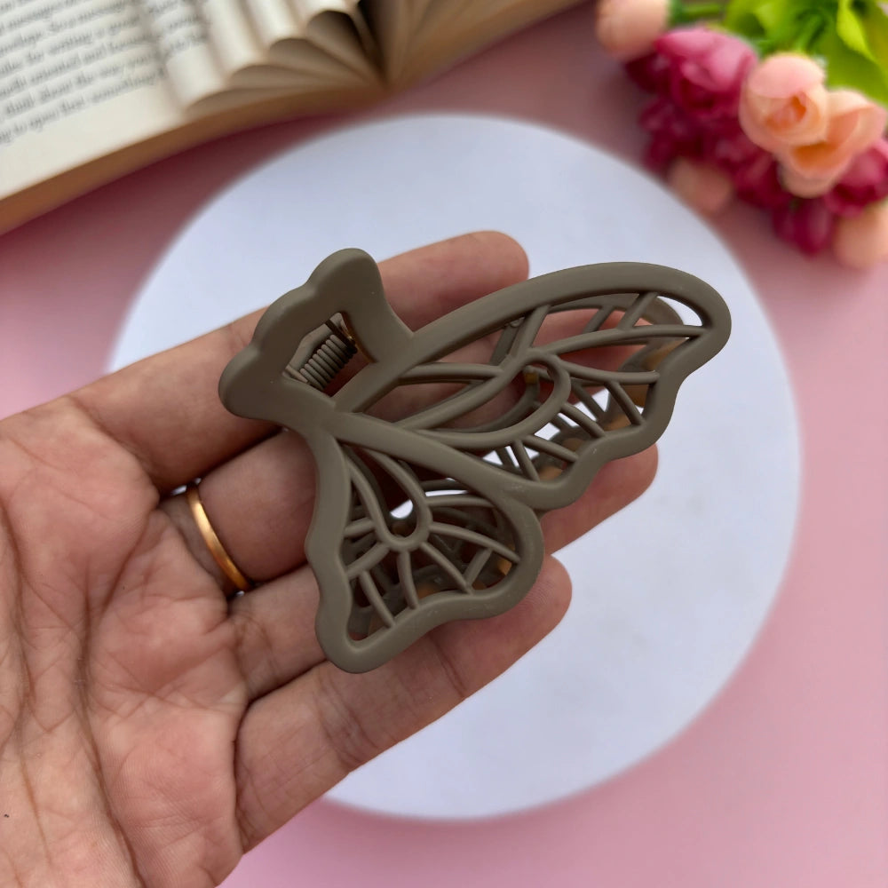 Lined Butterfly Hair Claw - Medium