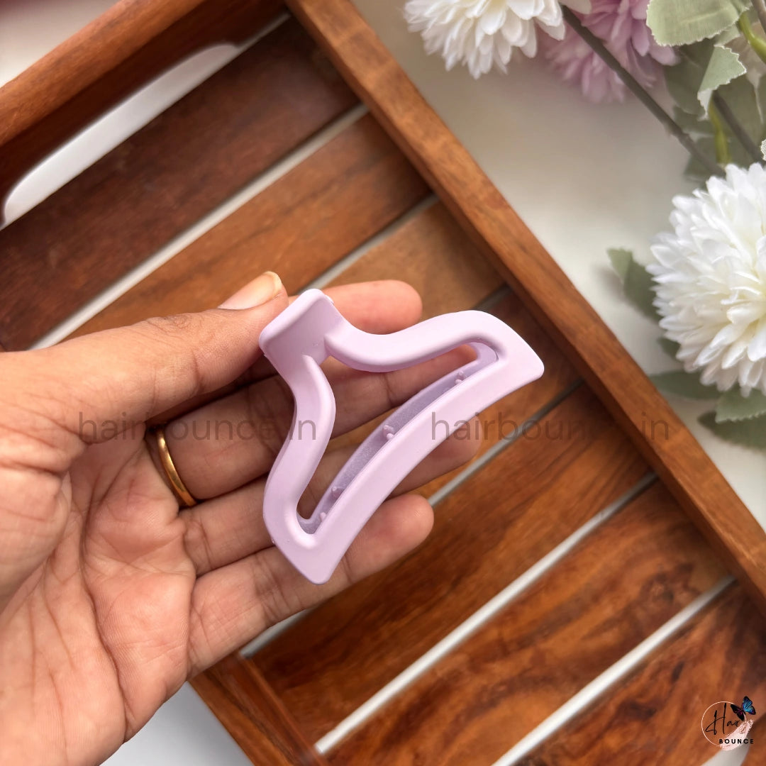 Matte Wave Arch Hair Claw – Medium