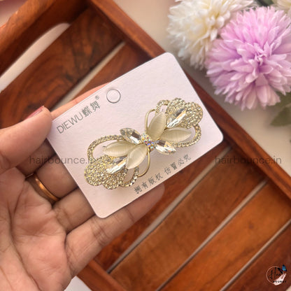 Ivory Radiance Crystal Hair Clip