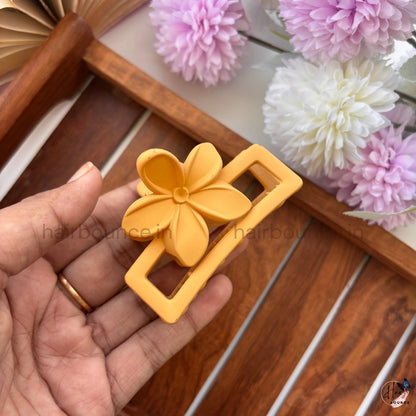 Plumeria Bloom Hair Claw for Women – Medium